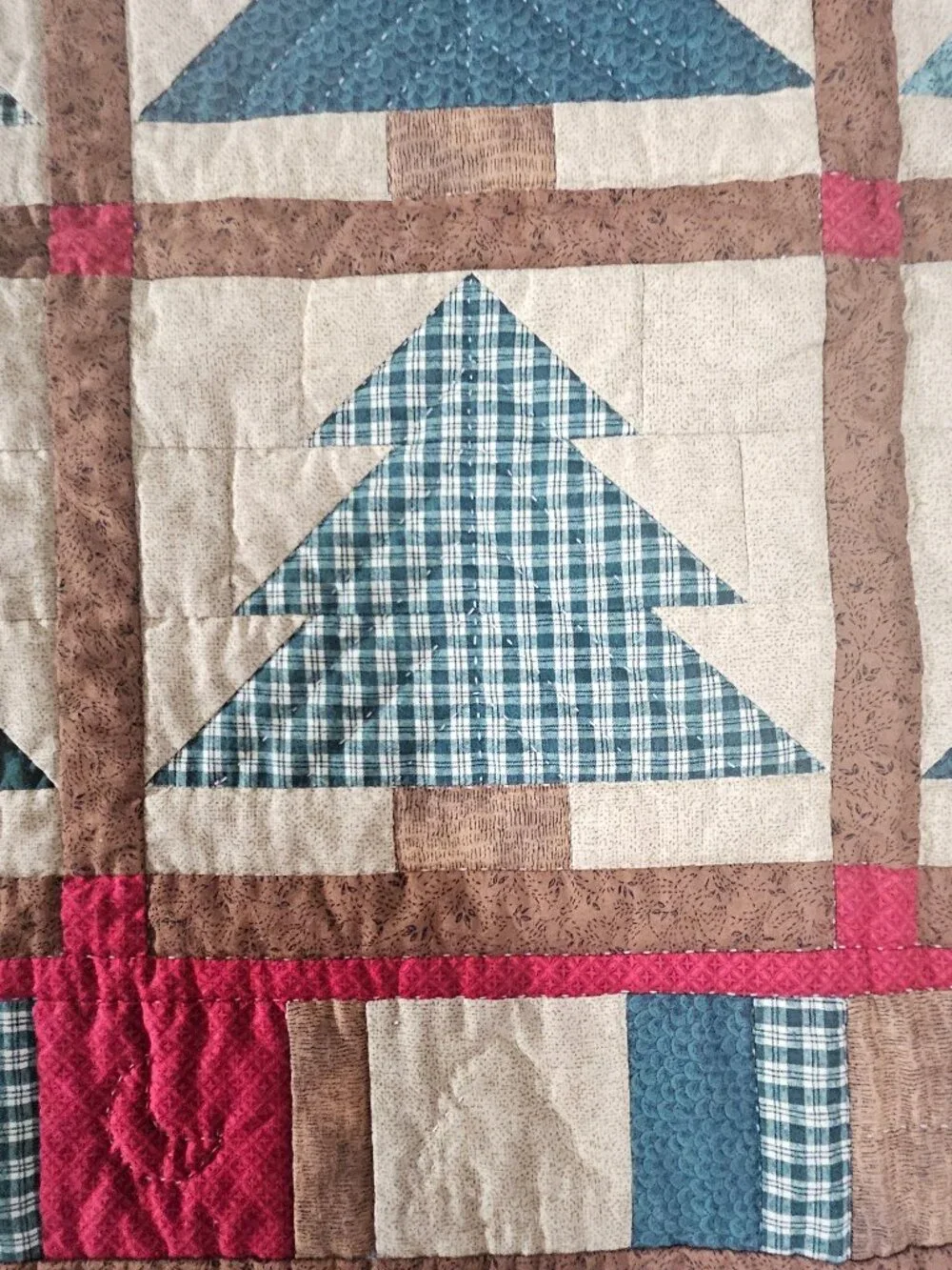 Vintage Handmade Holiday Rustic Evergreen Tree Patchwork Block Table/Wall Quilt